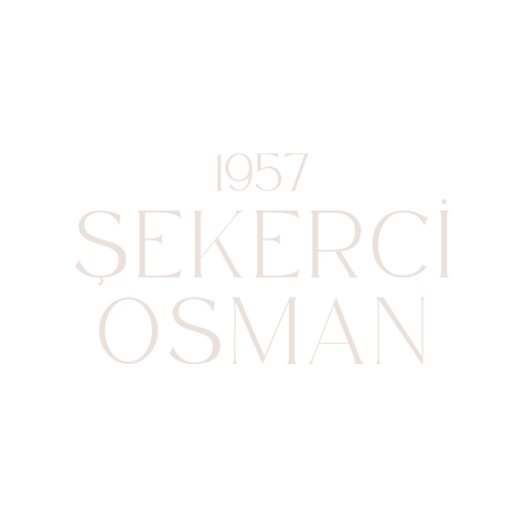 kız çikolata hediyesi